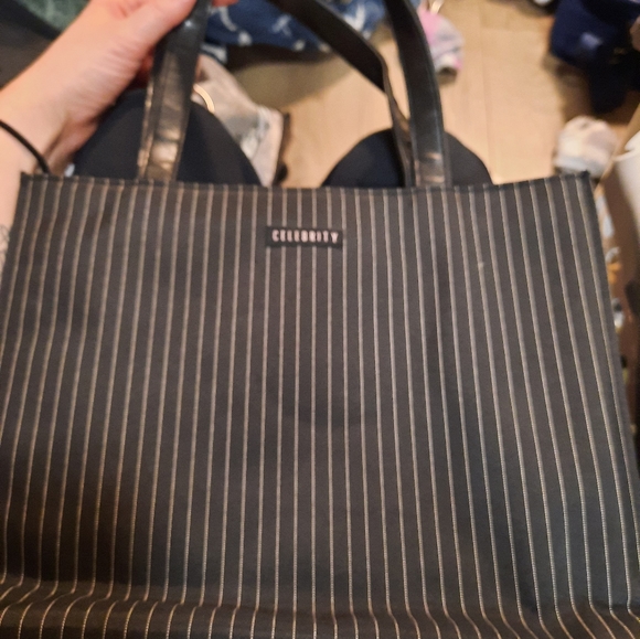 Purse - Picture 2 of 3